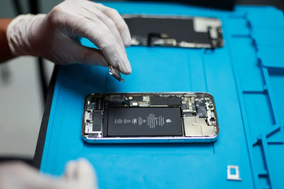 Réparer votre smartphone : trouvez la bonne pièce détachée
